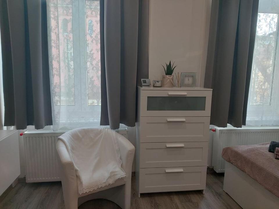 Pompar Belvarosi Apartman Сегед Экстерьер фото