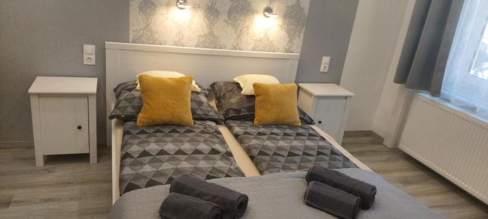 Pompar Belvarosi Apartman Сегед Экстерьер фото