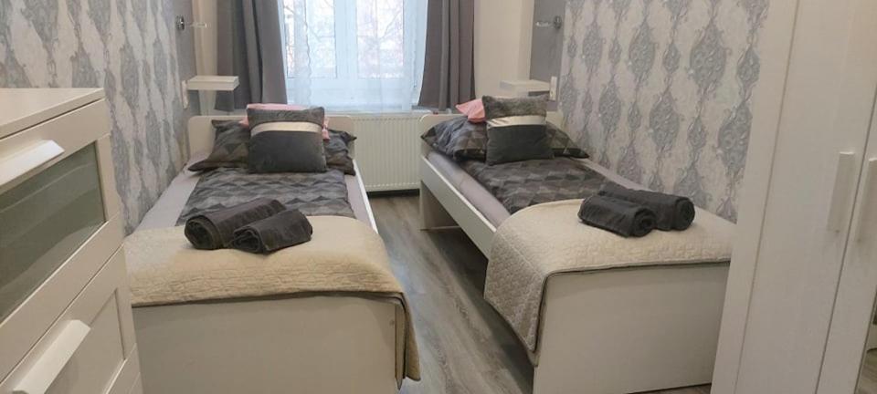 Pompar Belvarosi Apartman Сегед Экстерьер фото