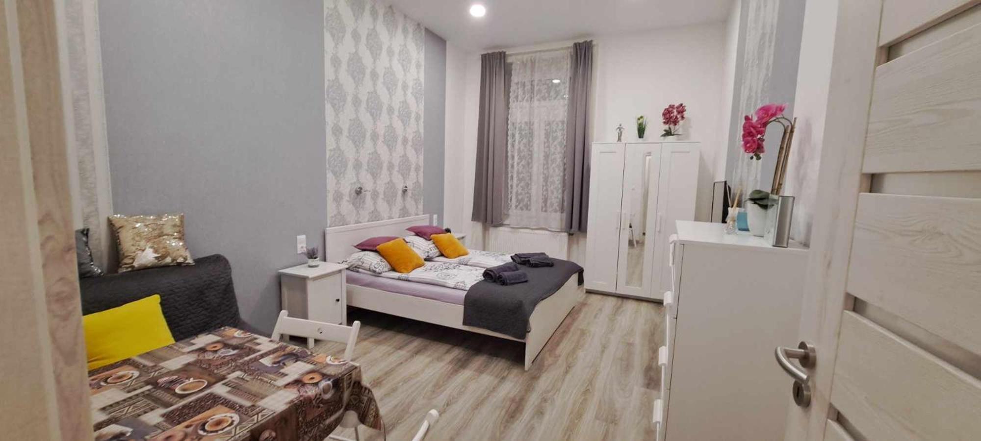 Pompar Belvarosi Apartman Сегед Экстерьер фото