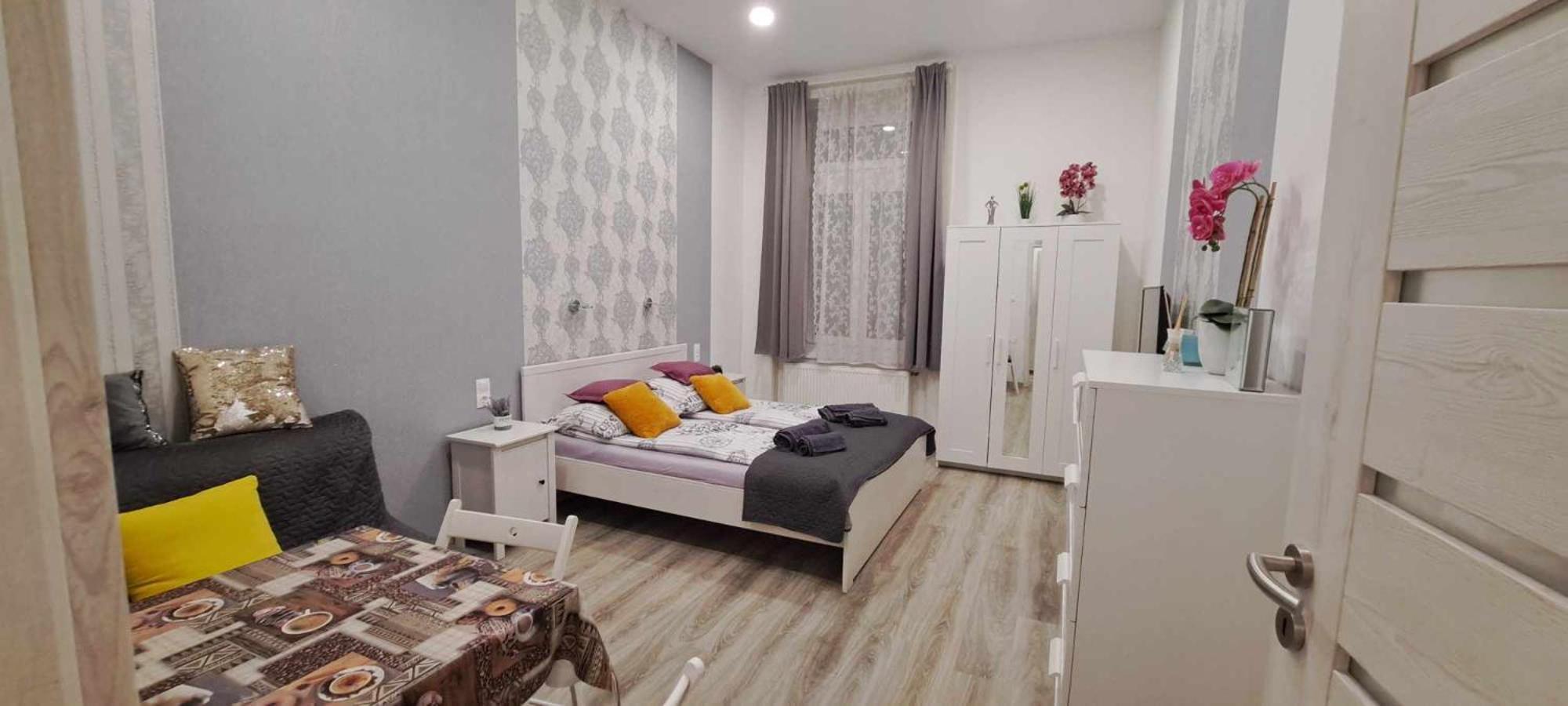 Pompar Belvarosi Apartman Сегед Экстерьер фото